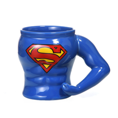 Caneca 3D em porcelana óssea da Marvel