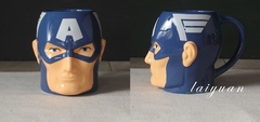 Caneca 3D em porcelana óssea da Marvel