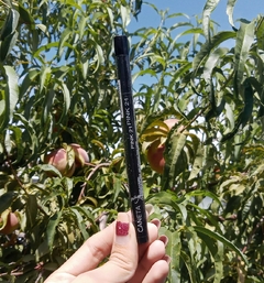 Delineador en fibra con pegamento para pestañas - Pink 21