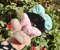 Scrunchies de peluche - comprar online