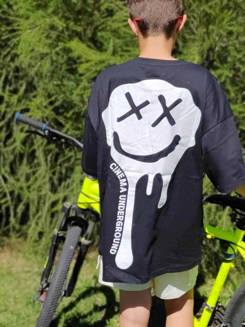 Remera oversize CARITA - comprar online