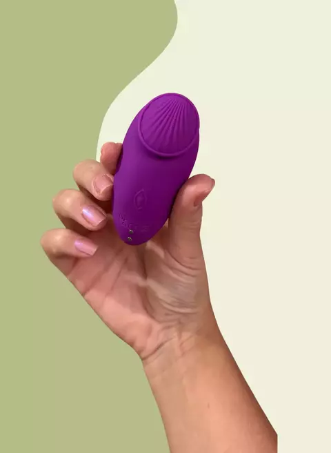 Vibrador de Calcinha Recarregável com Controle 7124