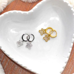 Brinco Patinha Com Zirconia rosada - Banho ouro 18 - comprar online
