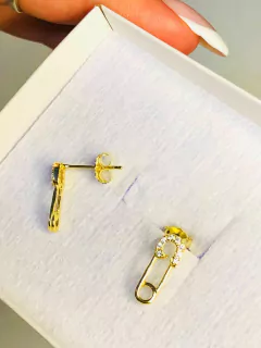 Aros de plata 925 gold con micropave alfil de gancho pasante - comprar online