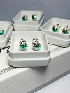 Aros abridores de plata vaquita de san Antonio verde