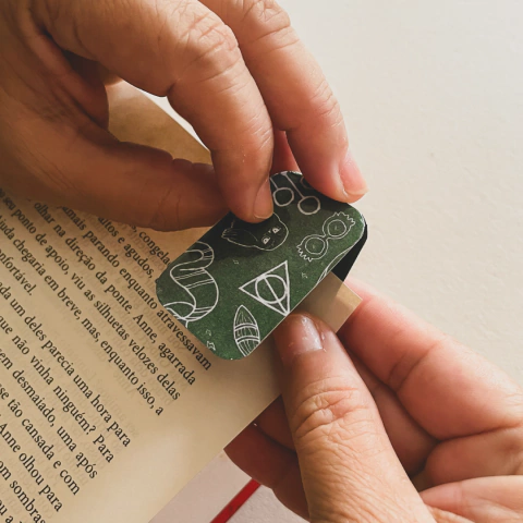 Marcador de página magnético Hogwarts - loja online
