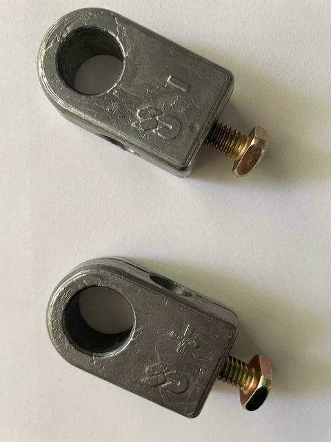 83 - Terminal para batería de auto