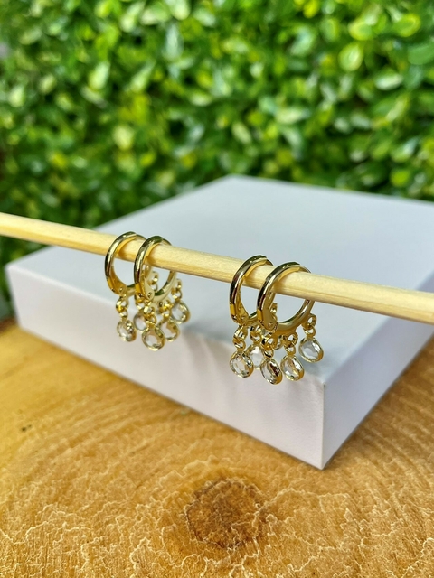 Brinco Infantil Argola Pedras