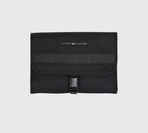 BOLSA DE MÃO TOMMY HILFIGER ELEVATED NYLOW WASHBAG - BLACK