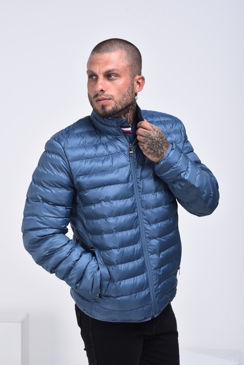 JAQUETA TOMMY HILFIGER PACKABLE CIRCULAR - AZUL PETRÓLEO