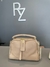 Bolsa Média com Detalhe no Ziper