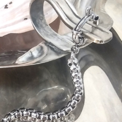 Imagen de Pulsera con cadena de Caja y cierre Marinero (Acero Quirúrgico)