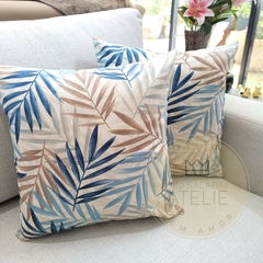 Kit com 2 Capas de Almofada Estampada - Folhas Azul e Bege - comprar online