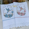 Kit 2 Toalhas De Lavabo Beija Flor Azul e Rosê
