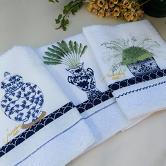 Trio Toalha de Cozinha Bordada - Porcelana Oriental - comprar online