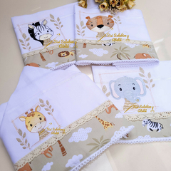 Kit Fraldas Passeio, ombro, boca e capuz Safari folhas Personalizável - comprar online
