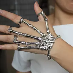 Pulseira de mão caveira estilosa - loja online