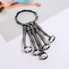Pulseira de mão caveira estilosa - comprar online
