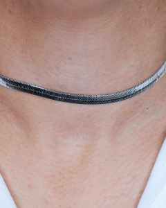 Choker Cinthya na internet