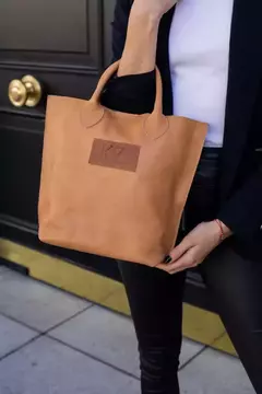LAS PAULA CUERO LISO (manija corta) - comprar online