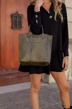 LAS PAULA CUERO GRABADO (manija corta)
