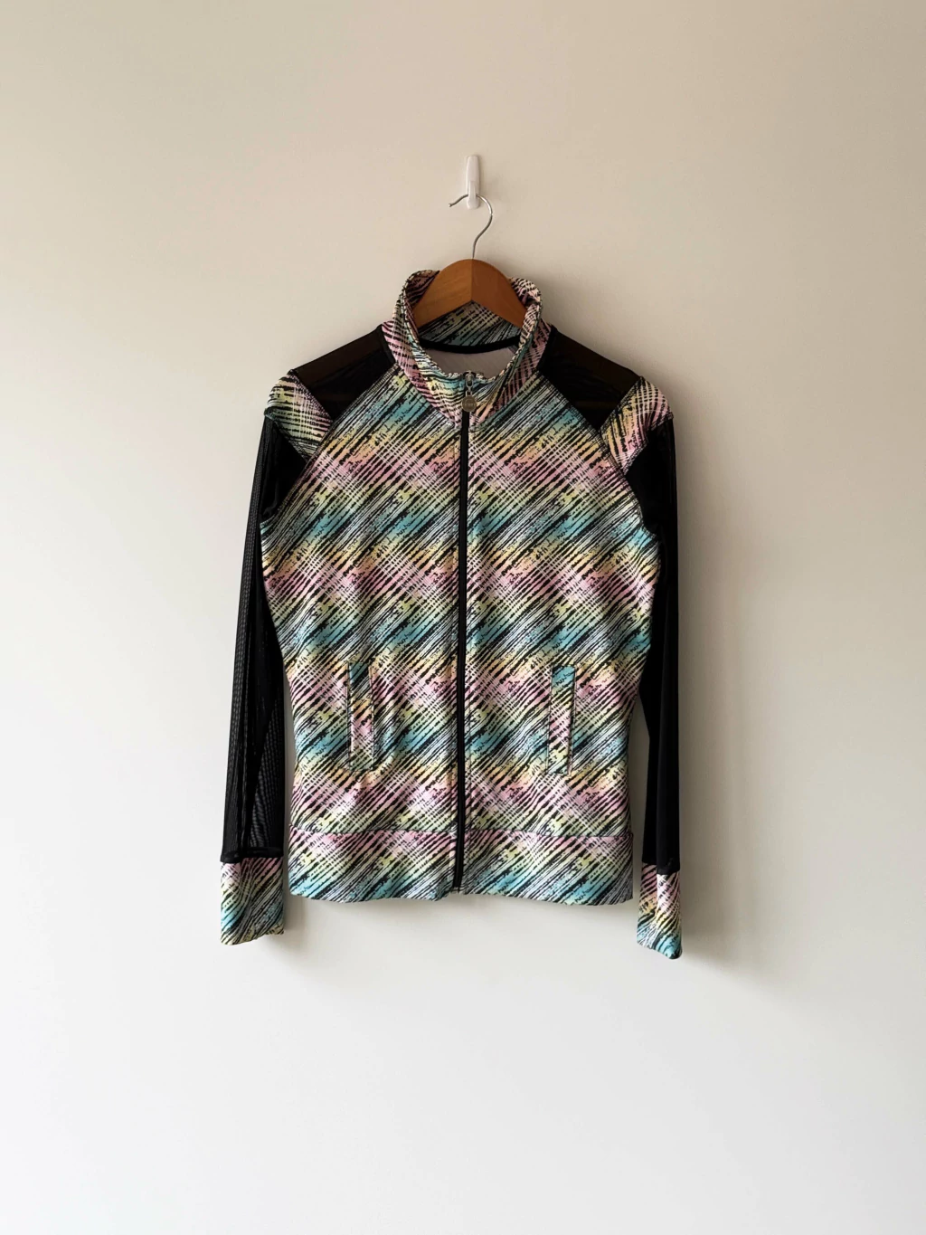 Campera deportiva BIZNET COD 14338