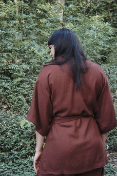 kimono marrom na internet