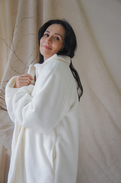 casaco off white na internet