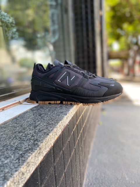 NEW BALANCE RACER BLACK