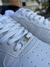 AIR FORCE WHITE na internet