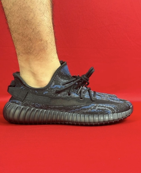 YEEZY BOOST 350 V2