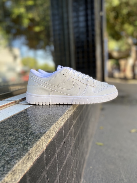 NIKE SB DUNK LOW BRANCO