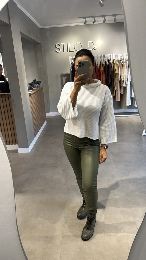 Calça De Couro e poliamida