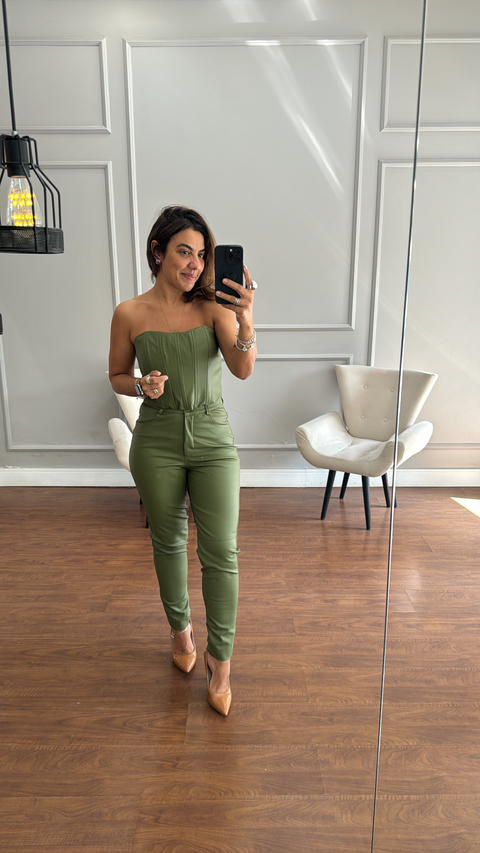 Calça de Couro (P.U