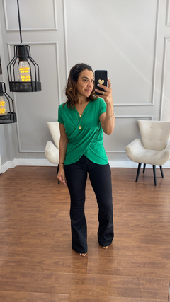 Blusa Traspassada em Viscolycra