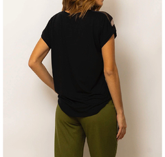 Blusa Acetinada - comprar online