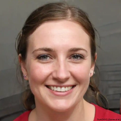 Laura Cliente Satisfecha