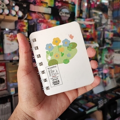 LIBRETAS MINI LIBRETAS MOKA STATIONERY FLORES A7 82 X 105 MM ARILLOS METALICOS RAYAS PASTA SUAVE LIBRETAS - Maco Creativos