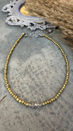 Collar Arnica dorado - comprar online