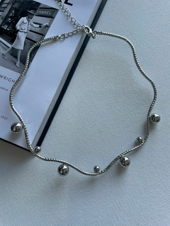 Choker Aro ondulada esferas na internet