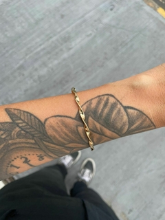 Bracelete onda na internet