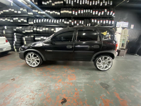 CORSA WIND ARO 18 PNEUS 165-40-18