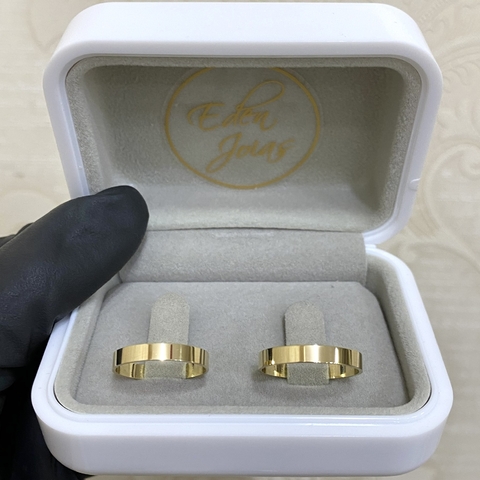 Par de alianças em ouro 18k REF 123