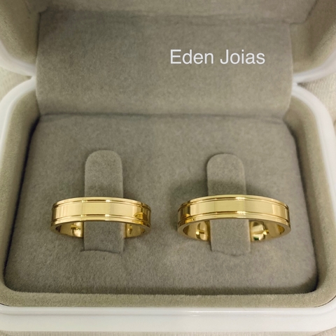 Par de alianças em ouro 18k REF 111