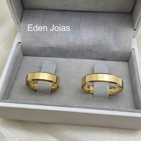 Par de alianças em ouro 18k REF 009