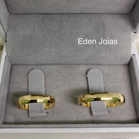 Par de alianças em ouro 18k REF 106