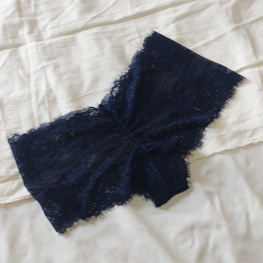 Culotte puntilla azul abarca hasta T 100