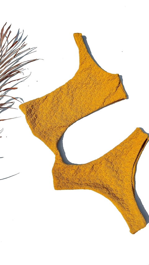 MAIÔ CAROL TEXTURIZADO MOSTARDA