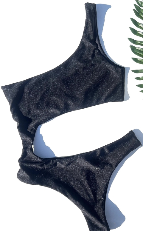 MAIÔ CAROL TRILOBAL PRETO - comprar online