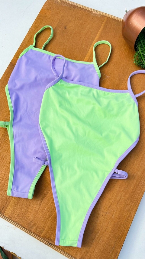 MAIÔ MEL LILÁS COM DETALHE VERDE - comprar online